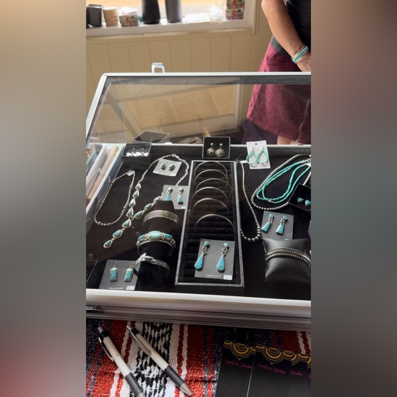 ✨Celebrating FIVE yrs in business! https://www.sunfirestudioAZ.com✨ - Picture 5 of 11